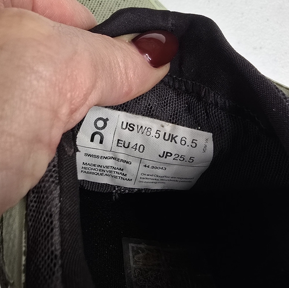 On Rnning On Cloud Cloudultra Women's Trail Running Shoes 8.5 Vine Meadow - Picture 9 of 11